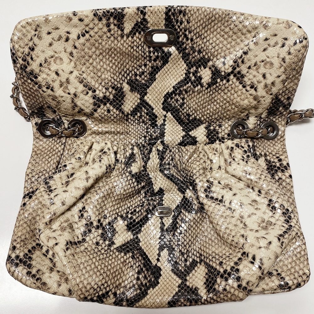 Elie Tahari Emory Cream Tan Snake Embossed Leather Chain Crossbody Shoulder Bag - Picture 4 of 6